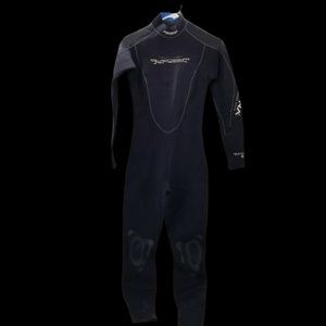 Akona Quantum Stretch 3mm Adventure Gear Wet Suit Womens 9/10